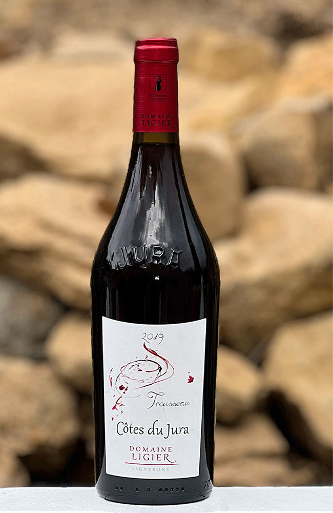 2019 COTES DU JURA Domaine Ligier.                                                                               JURA